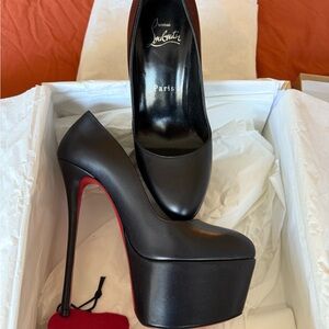 Christian Louboutin So Me 100 Black Heels